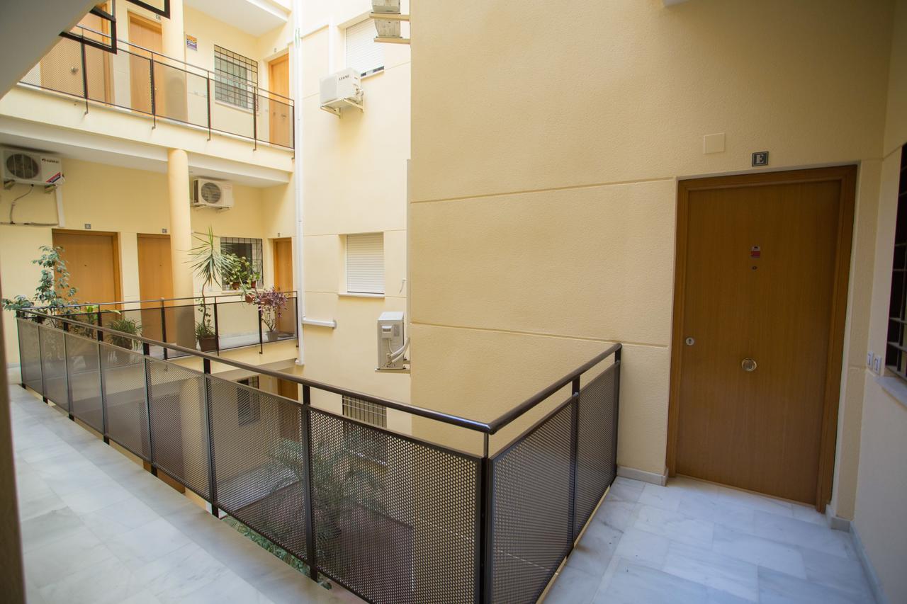 Suncity Studio Pena Málaga Exteriör bild
