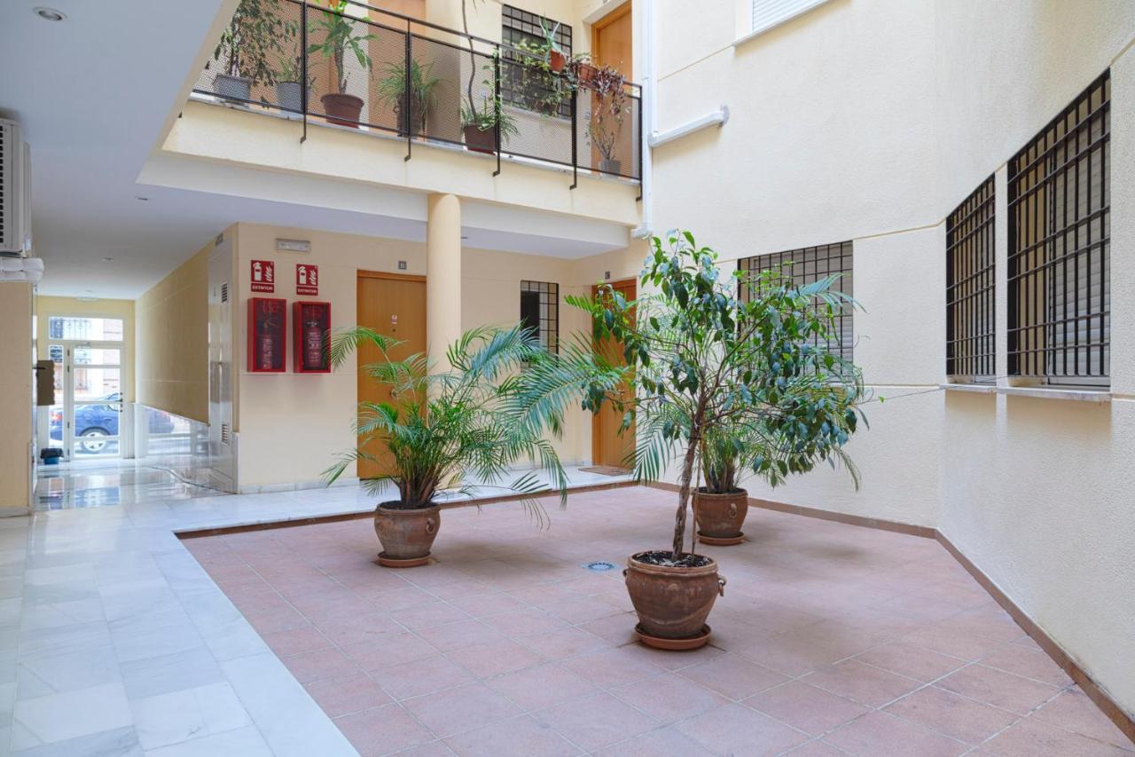 Suncity Studio Pena Málaga Exteriör bild